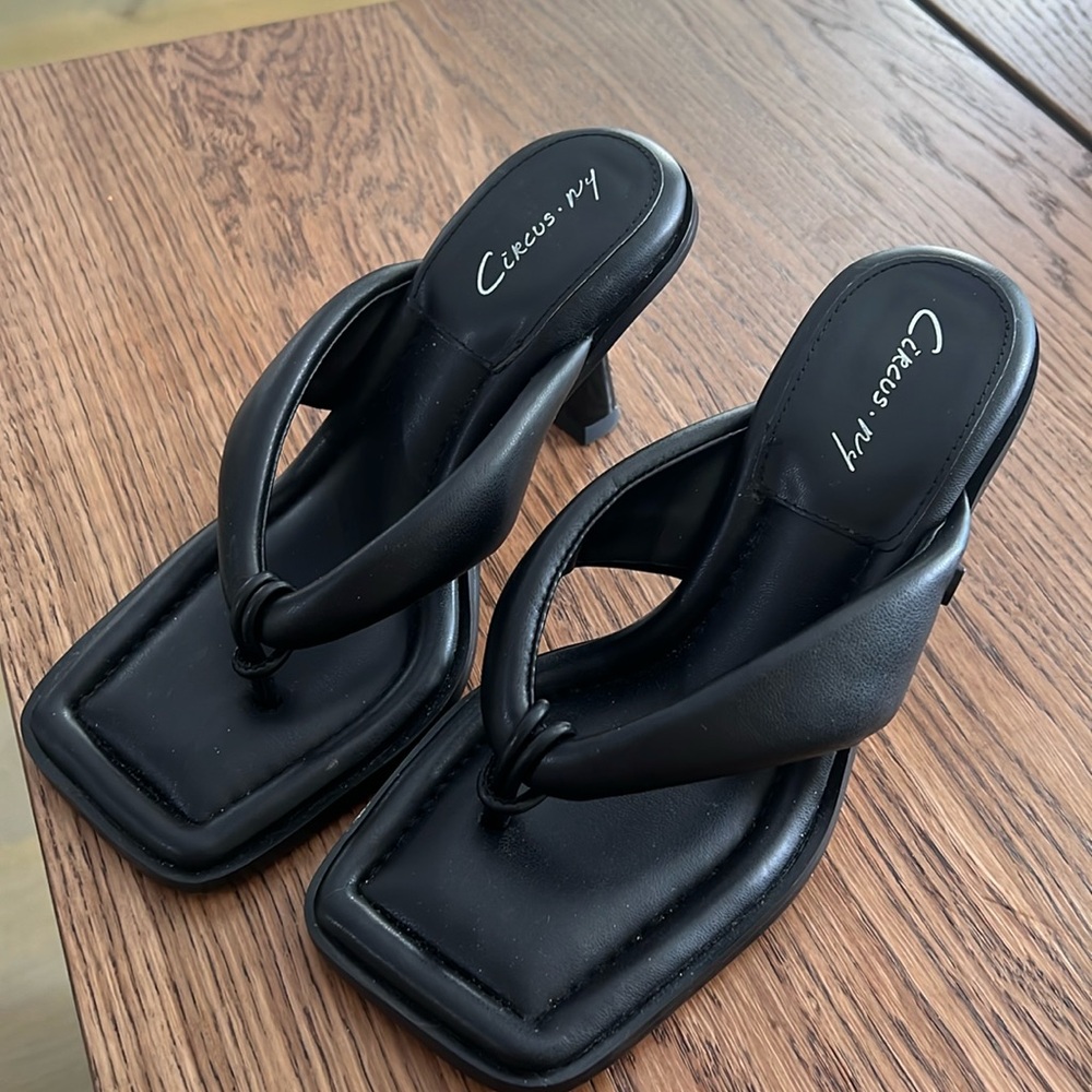 Nordstrom heels/ sandals  size 5.5 extremely comfortable !!